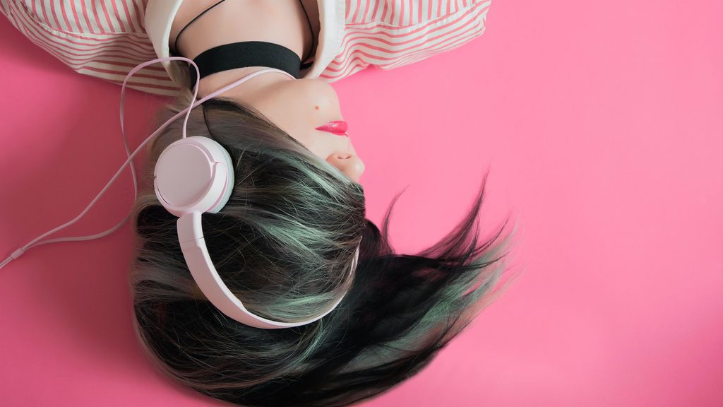 Capa da série sobre a pandemia e a indústria musical; foto de Elice Moore no Unsplash